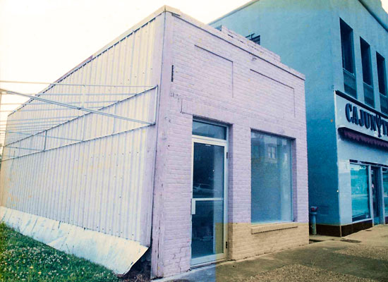 DeCourt Gallery before